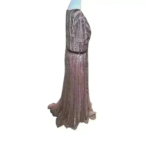 Mac Duggal Flutter-Sleeve Sequin Gown Size 12 - Picture 6 of 11